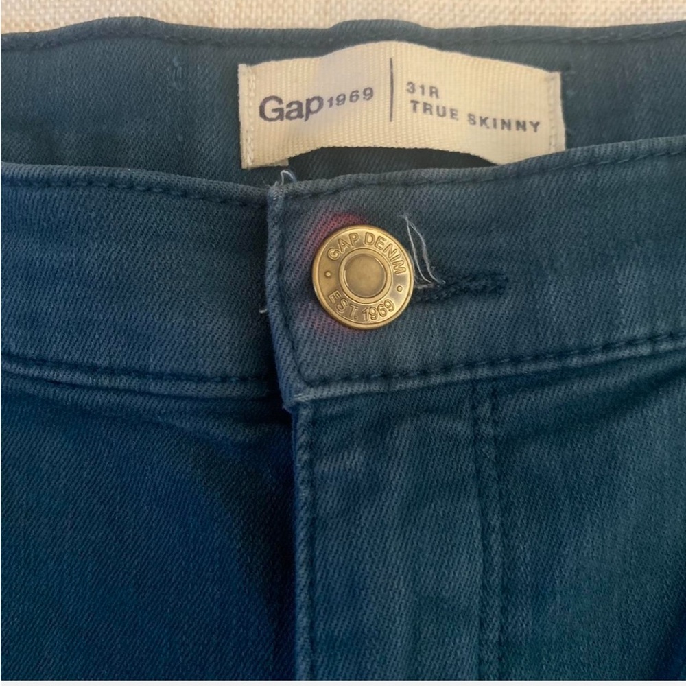Teal blue Gap jeans, skinny high rise, size 31